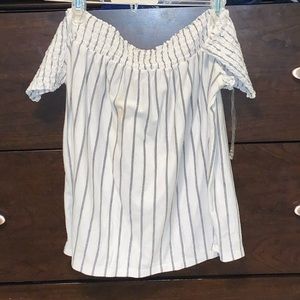 american eagle off the shoulder top